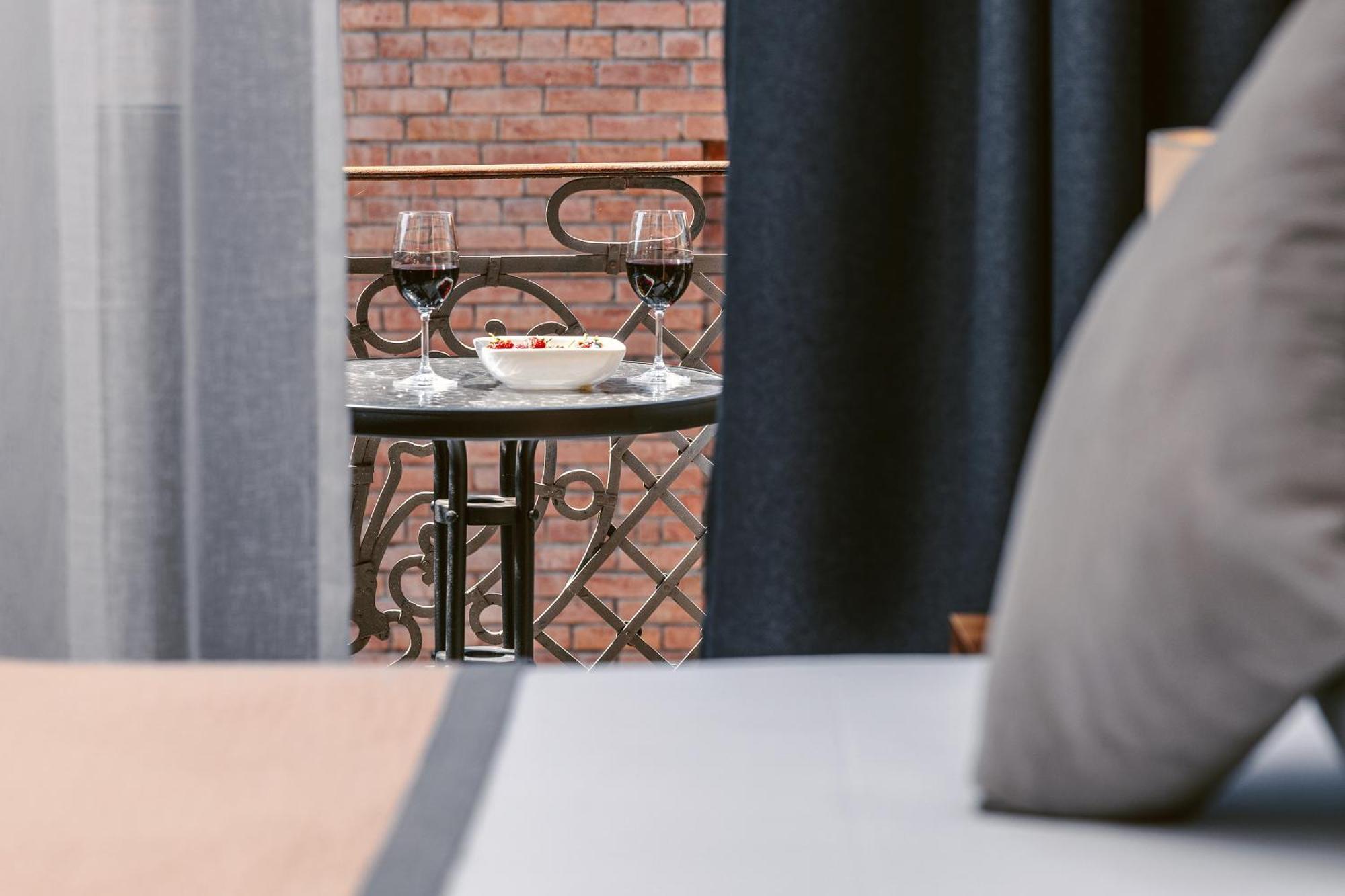 Boutique Hotel Manufactura Tbilisi Ngoại thất bức ảnh