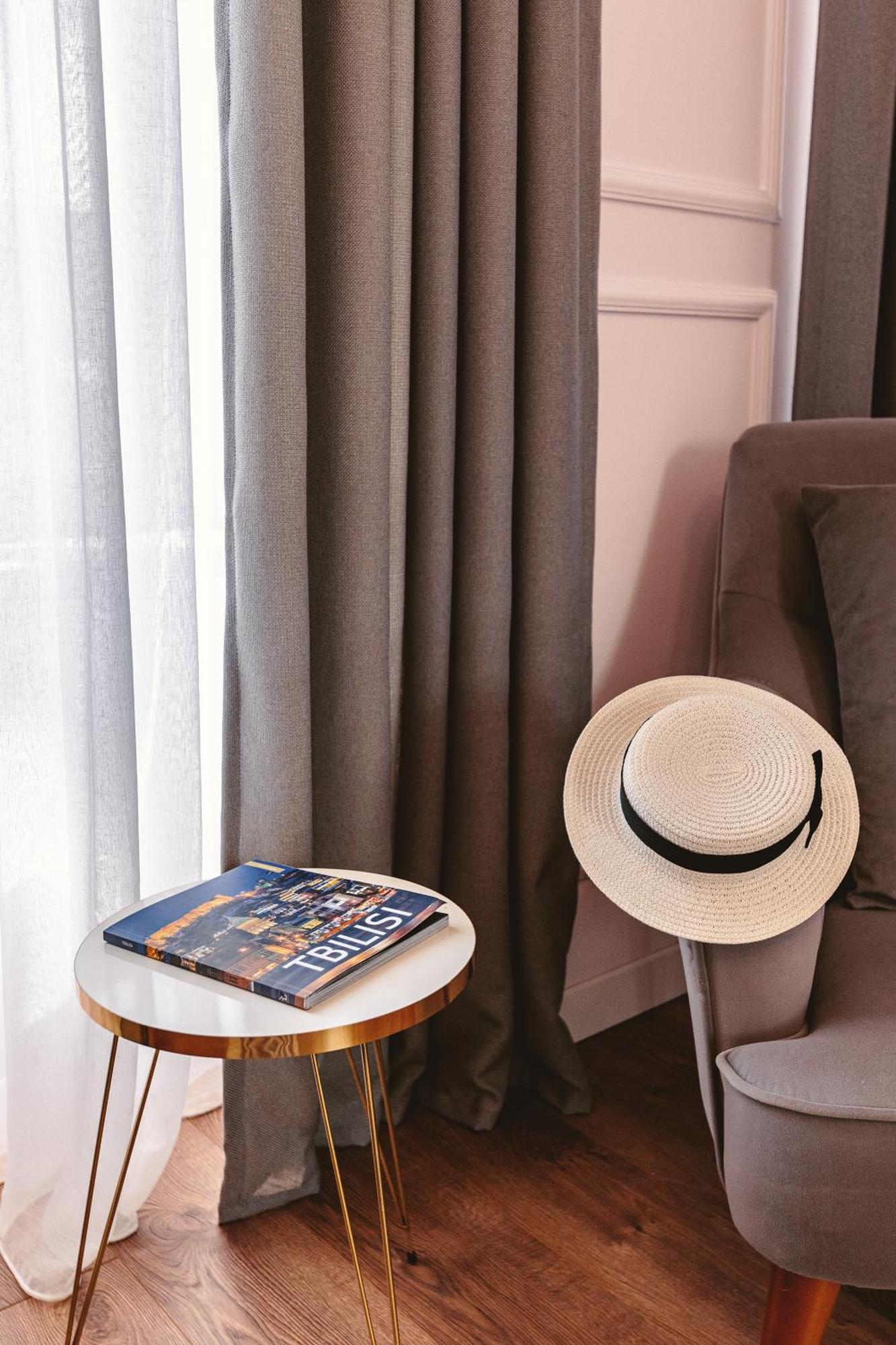 Boutique Hotel Manufactura Tbilisi Ngoại thất bức ảnh