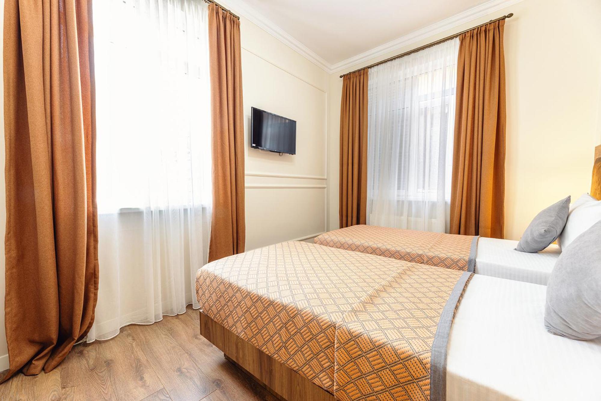 Boutique Hotel Manufactura Tbilisi Ngoại thất bức ảnh